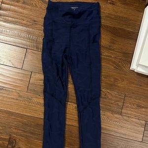 Carbon38 Twenty Montreal leggings